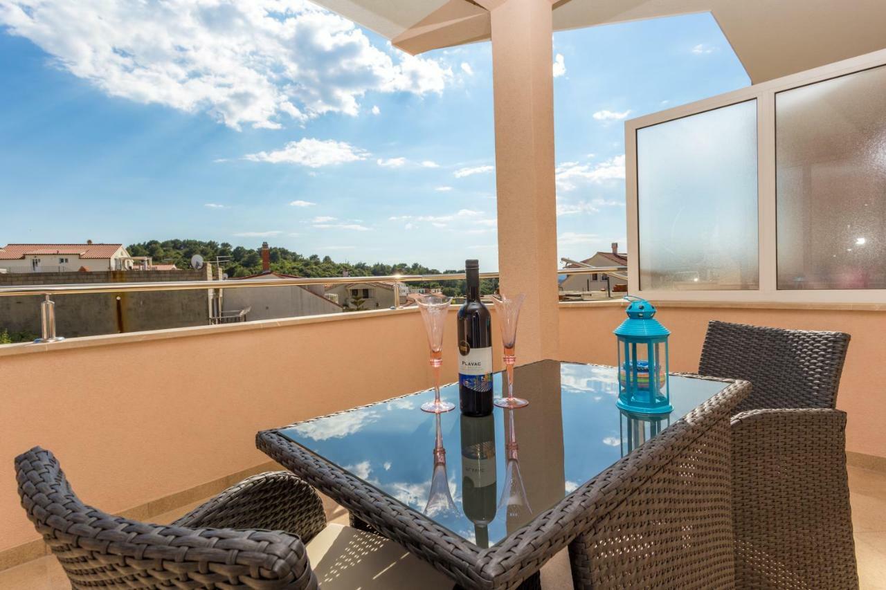 Apartments Gabelic Хвар Екстер'єр фото
