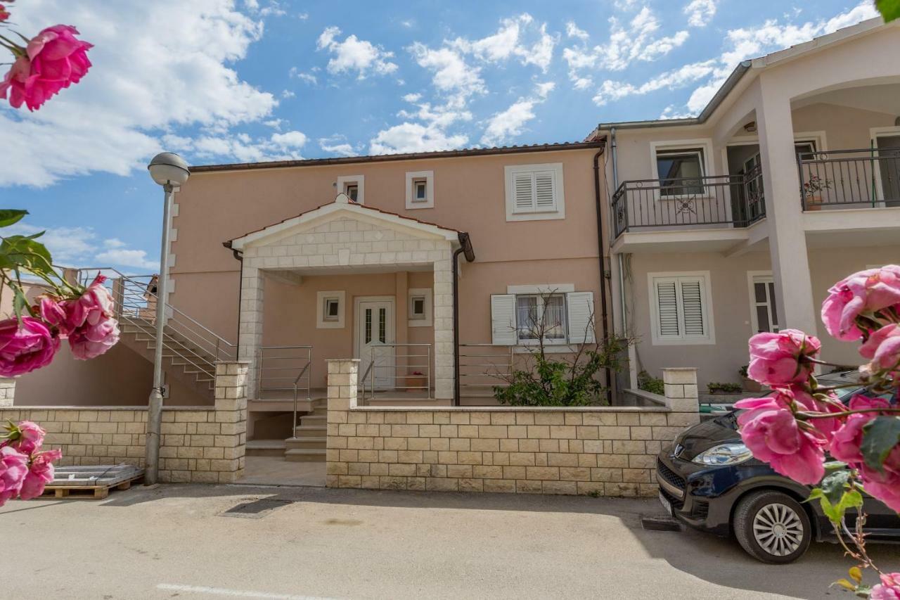 Apartments Gabelic Хвар Екстер'єр фото